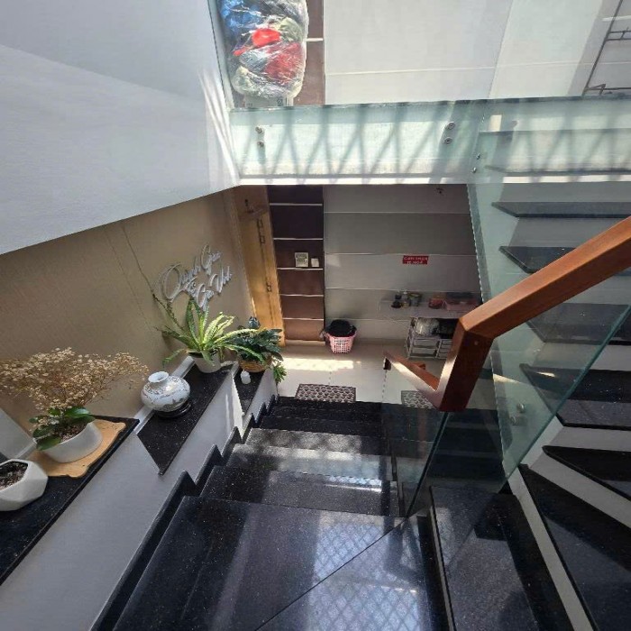 5 TẦNG, TẦNG HẦM XE HƠI, BÁN NHÀ MỚI ĐẸP TÂY THẠNH, 4x18m, TÂN PHÚ