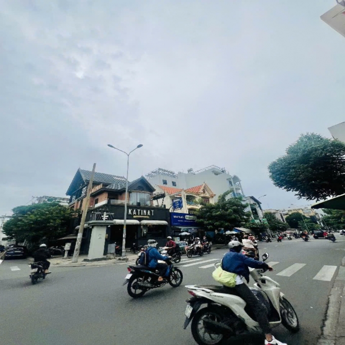 TÂN SƠN NHÌ, TÂN PHÚ, (10x17m)+40m2, 2 TẦNG, HẺM XE HƠI, 12 TỶ NHỈNH XÍU - 4