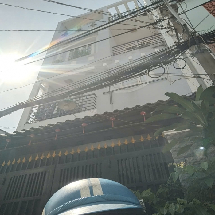 PROSPEROUS FLAIR-SHAPED HOME IN TAN PHU, TRAN VAN ON ST., TAN PHU DIST., 5-STORY HOUSE, CAR-ACCESSIBLE ALLEY, 7.6x13m - 3