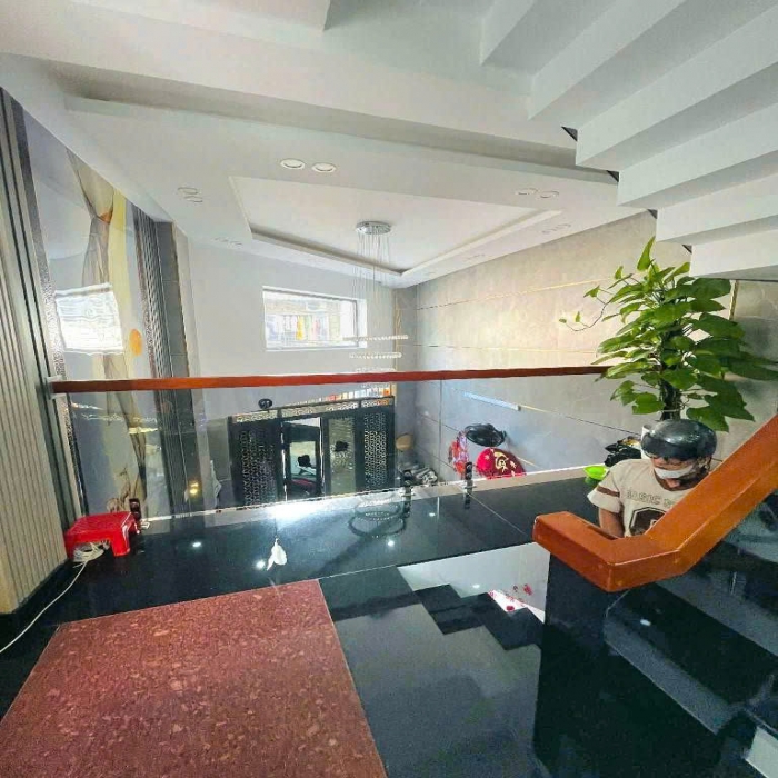 GIẢM 200 TRIỆU, 5 TẦNG, BÁN NHÀ SIÊU ĐẸP, NỞ HẬU, TÂN QUÝ, ÔTÔ THÔNG, 4.5x12m - 5